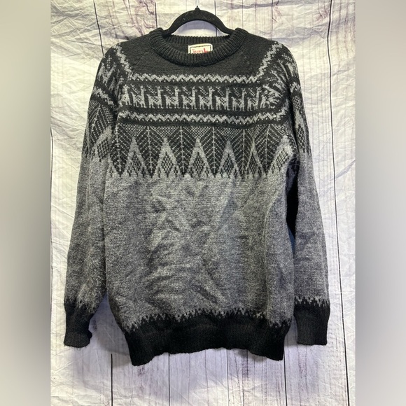 The Alpaca Connection Handmade 100% Alpaca Sweater - Picture 1 of 6
